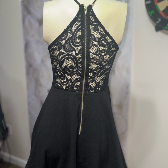 NWT My Michelle Junior’s Black Halter Lace Back Fit & Flare Party Dress Size 5 - Picture 13 of 16